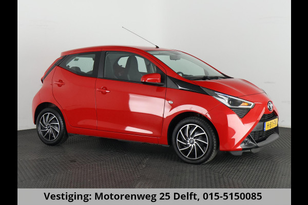 Toyota Aygo 1.0 VVT-i X-PLAY CARPLAY NAVI GARANTIE 2030* . CAMERA . DEALER ONDERHOUDEN . APPLE CARPLAY & ANDROID AUTO