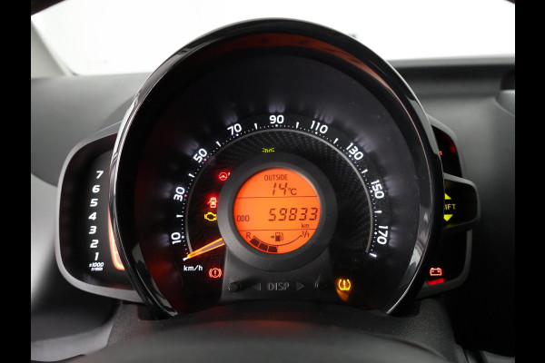 Toyota Aygo 1.0 VVT-i X-PLAY CARPLAY NAVI GARANTIE 2030* . CAMERA . DEALER ONDERHOUDEN . APPLE CARPLAY & ANDROID AUTO