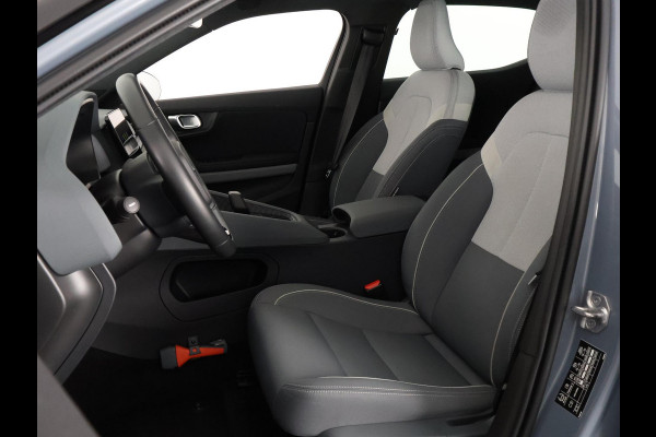 Polestar 2 LONG RANGE 78 kWh ACCU 90% GARANTIE 2032 !* RANGE TOT 561 KM WLTP.  PARKEERSENSOREN V+A . STOELVERWARMING . FULL MAP NAV . STOELPROFIELEN . CAMERA