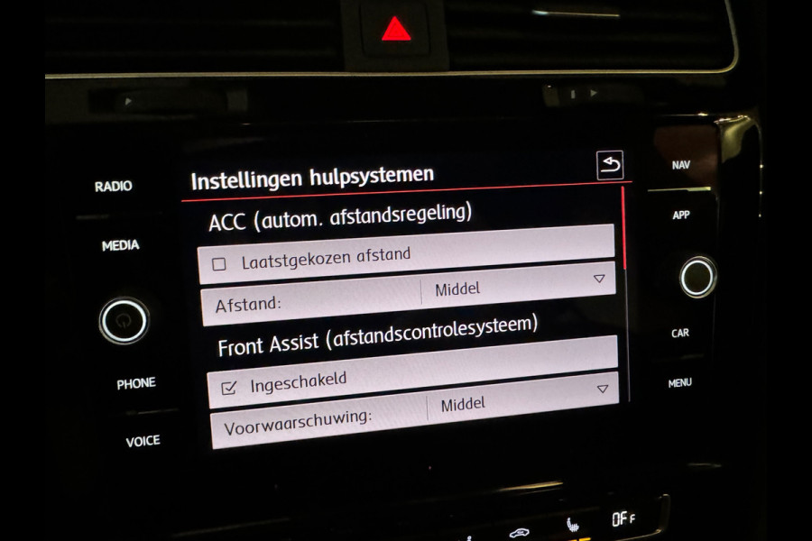 Volkswagen Golf 2.0 TSI GTI TCR Pano|Keyles|Akrapovic|Dynaudio