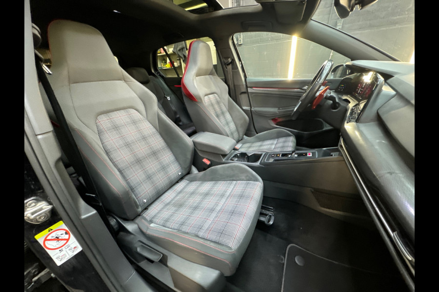 Volkswagen Golf 2.0 TSI GTI Pano|Sfeer|Camera|IQ|ACC|Lane Assist