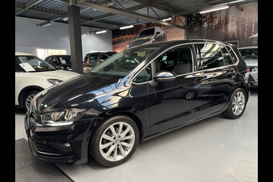 Volkswagen Golf Sportsvan 1.5 TSI ACT Highline Carplay / Trekhaak