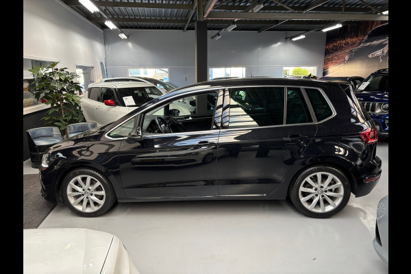 Volkswagen Golf Sportsvan 1.5 TSI ACT Highline Carplay / Trekhaak