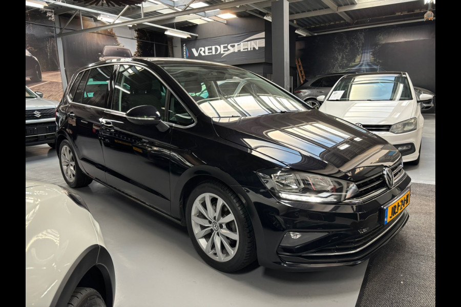 Volkswagen Golf Sportsvan 1.5 TSI ACT Highline Carplay / Trekhaak