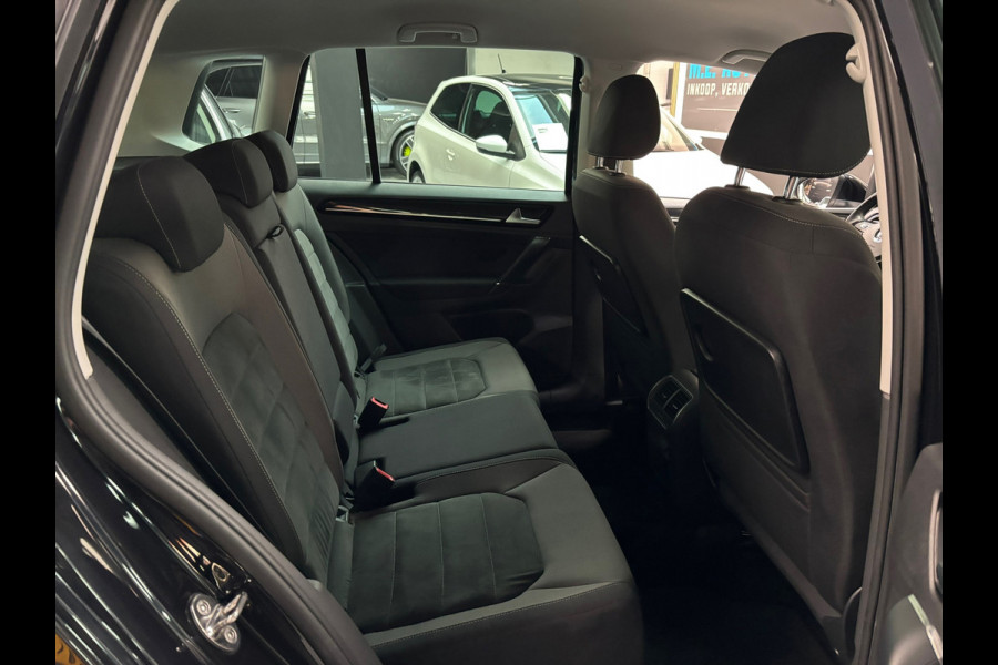 Volkswagen Golf Sportsvan 1.5 TSI ACT Highline Carplay / Trekhaak