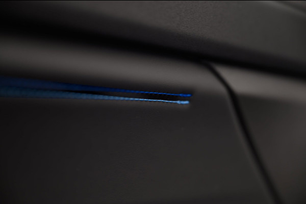 Lynk & Co 01 Lynk & Co 01 1.5 261PK Plug-in Hybrid* 360 Camera Pano/dak Apple/Carplay Adaptive/Cruise