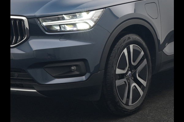 Volvo XC40 T4 Recharge Inscription 211pk PHEV Dealer O.H. | Trekhaak Af Fabriek | Adaptive Cruise | 360 Camera | Lederen Sportstoelen Memory & Verwarmd | Stuur Verwarmd | Apple Carplay | Keyless | Blis | Navigatie | DAB | Plug In Hybrid