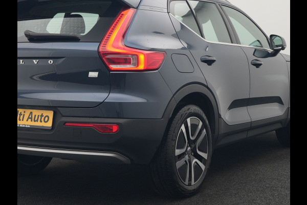 Volvo XC40 T4 Recharge Inscription 211pk PHEV Dealer O.H. | Trekhaak Af Fabriek | Adaptive Cruise | 360 Camera | Lederen Sportstoelen Memory & Verwarmd | Stuur Verwarmd | Apple Carplay | Keyless | Blis | Navigatie | DAB | Plug In Hybrid