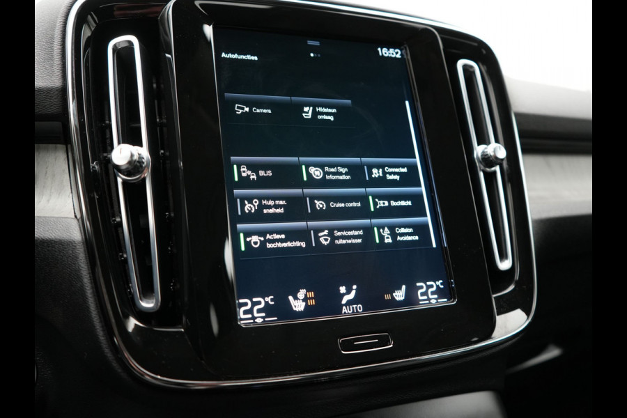 Volvo XC40 T4 Recharge Inscription 211pk PHEV Dealer O.H. | Trekhaak Af Fabriek | Adaptive Cruise | 360 Camera | Lederen Sportstoelen Memory & Verwarmd | Stuur Verwarmd | Apple Carplay | Keyless | Blis | Navigatie | DAB | Plug In Hybrid