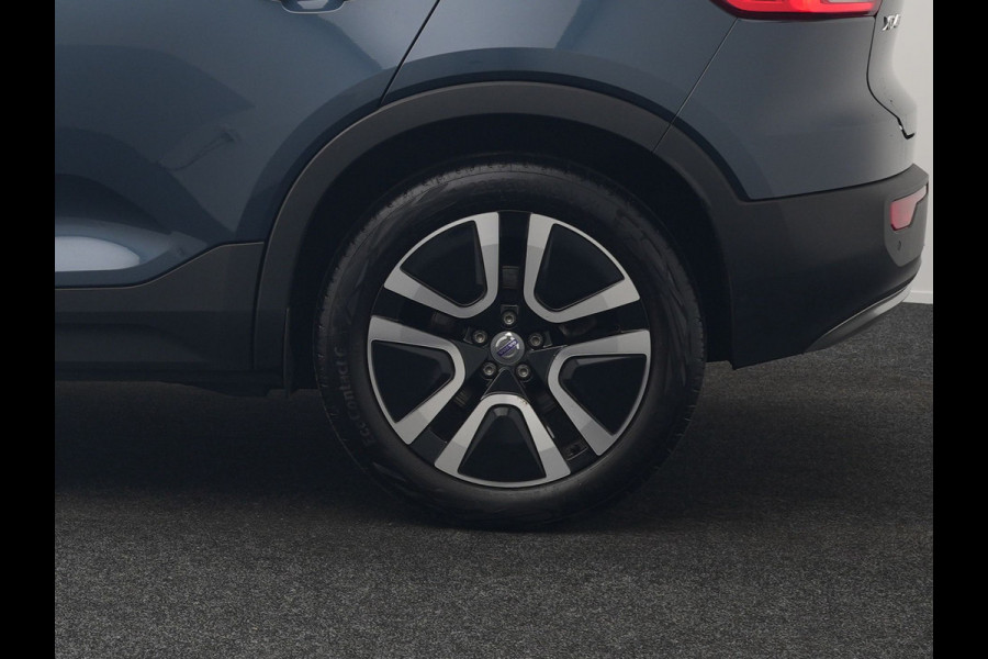 Volvo XC40 T4 Recharge Inscription 211pk PHEV Dealer O.H. | Trekhaak Af Fabriek | Adaptive Cruise | 360 Camera | Lederen Sportstoelen Memory & Verwarmd | Stuur Verwarmd | Apple Carplay | Keyless | Blis | Navigatie | DAB | Plug In Hybrid