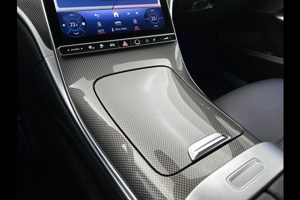 Mercedes-Benz C-Klasse 300 e AMG Plug-In Hybride Trekhaak | AMG LIne | Night Pakket | Memory Voorstoelen | Ledkoplampen | Inclusief 24 maanden Mercedes-Benz Certified garantie voor Europa.