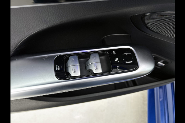 Mercedes-Benz C-Klasse 300 e AMG Plug-In Hybride Trekhaak | AMG LIne | Night Pakket | Memory Voorstoelen | Ledkoplampen | Inclusief 24 maanden Mercedes-Benz Certified garantie voor Europa.