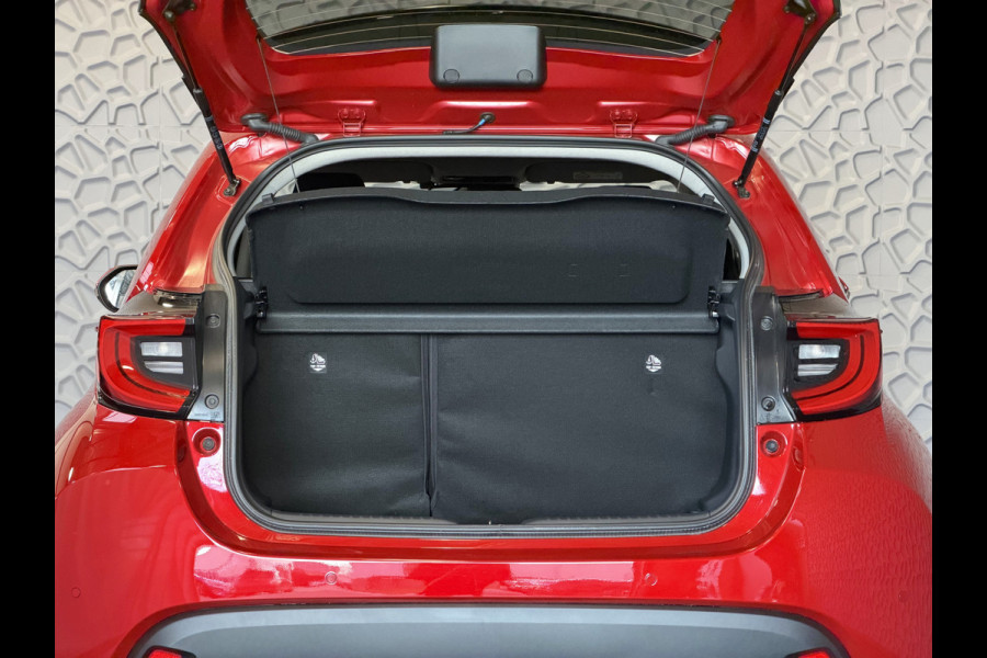 Toyota Yaris 1.5 HYBRID 115 DYNAMIC+ COMF.PACK STOEL/STUUR/VERW DODEHOEK.ASS ADAP.CRUISE PDC 2X ✅ Top Auto's Wijchen , Al 30 Jaar verkoop van Toyota , Type's Launch / Executive / Dynamic / First Edition / Business / Zowel Phev / Hev / Benzine / met fabrieksgarantie ✅