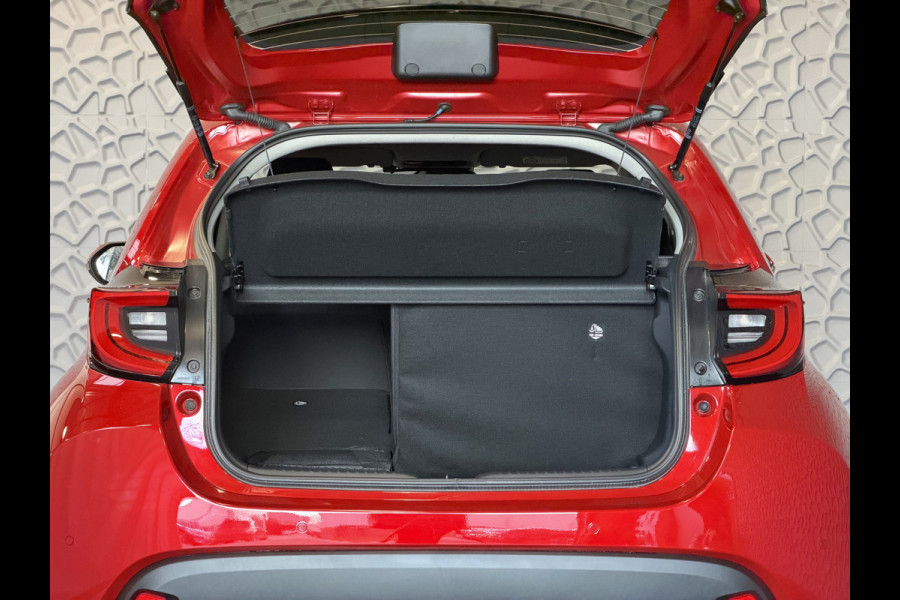 Toyota Yaris 1.5 HYBRID 115 DYNAMIC+ COMF.PACK STOEL/STUUR/VERW DODEHOEK.ASS ADAP.CRUISE PDC 2X ✅ Top Auto's Wijchen , Al 30 Jaar verkoop van Toyota , Type's Launch / Executive / Dynamic / First Edition / Business / Zowel Phev / Hev / Benzine / met fabrieksgarantie ✅