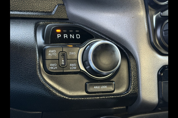 Dodge Ram 1500 5.7 V8 4x4 BIG HORN / CREW CAB / LPG-G3 / NL AUTO / PANO / CAMERA / 3.5T TREKHAAK / GORILLA EXHAUST