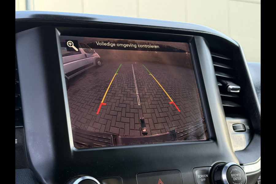 Dodge Ram 1500 5.7 V8 4x4 BIG HORN / CREW CAB / LPG-G3 / NL AUTO / PANO / CAMERA / 3.5T TREKHAAK / GORILLA EXHAUST