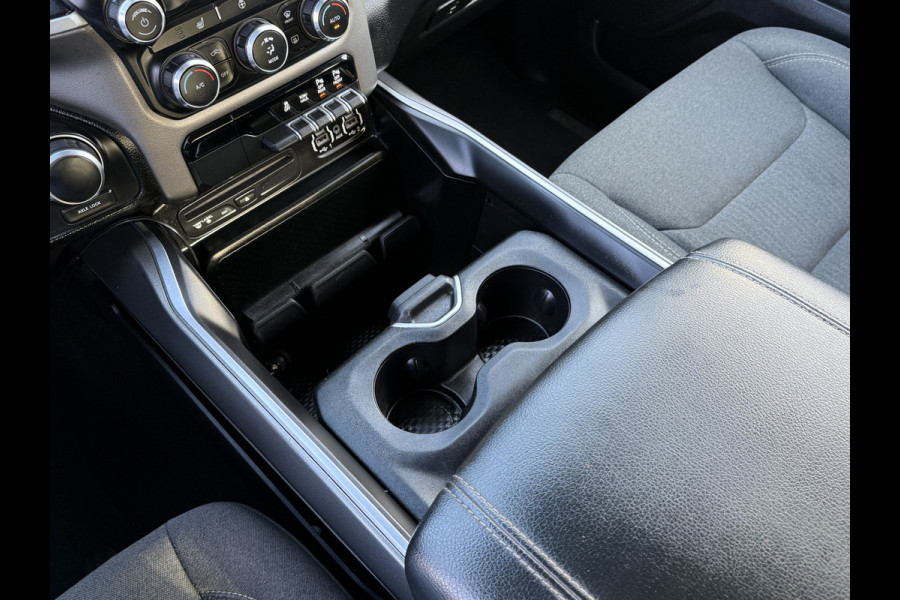 Dodge Ram 1500 5.7 V8 4x4 BIG HORN / CREW CAB / LPG-G3 / NL AUTO / PANO / CAMERA / 3.5T TREKHAAK / GORILLA EXHAUST