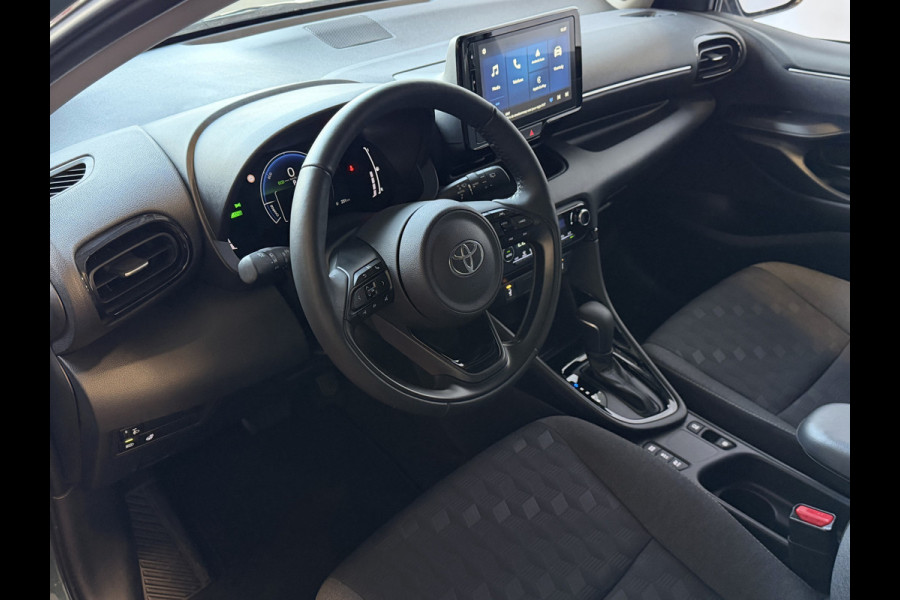 Toyota Yaris 1.5 HYBRID 115 DYNAMIC+ COMF.PACK STOEL/STUUR/VERW DODEHOEK.ASS ADAP.CRUISE PDC 2X ✅ Top Auto's Wijchen , Al 30 Jaar verkoop van Toyota , Type's Launch / Executive / Dynamic / First Edition / Business / Zowel Phev / Hev / Benzine / met fabrieksgarantie ✅