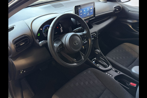 Toyota Yaris 1.5 HYBRID 115 DYNAMIC+ COMF.PACK STOEL/STUUR/VERW DODEHOEK.ASS ADAP.CRUISE PDC 2X ✅ Top Auto's Wijchen , Al 30 Jaar verkoop van Toyota , Type's Launch / Executive / Dynamic / First Edition / Business / Zowel Phev / Hev / Benzine / met fabrieksgarantie ✅