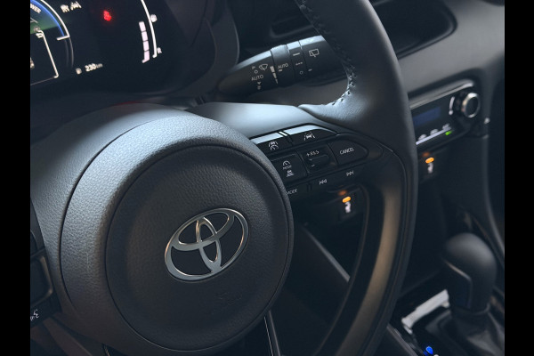 Toyota Yaris 1.5 HYBRID 115 DYNAMIC+ COMF.PACK STOEL/STUUR/VERW DODEHOEK.ASS ADAP.CRUISE PDC 2X ✅ Top Auto's Wijchen , Al 30 Jaar verkoop van Toyota , Type's Launch / Executive / Dynamic / First Edition / Business / Zowel Phev / Hev / Benzine / met fabrieksgarantie ✅