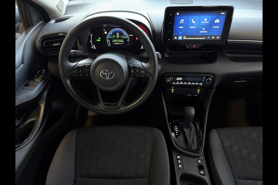 Toyota Yaris 1.5 HYBRID 115 DYNAMIC+ COMF.PACK STOEL/STUUR/VERW DODEHOEK.ASS ADAP.CRUISE PDC 2X ✅ Top Auto's Wijchen , Al 30 Jaar verkoop van Toyota , Type's Launch / Executive / Dynamic / First Edition / Business / Zowel Phev / Hev / Benzine / met fabrieksgarantie ✅