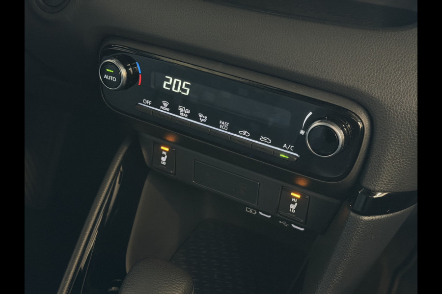 Toyota Yaris 1.5 HYBRID 115 DYNAMIC+ COMF.PACK STOEL/STUUR/VERW DODEHOEK.ASS ADAP.CRUISE PDC 2X ✅ Top Auto's Wijchen , Al 30 Jaar verkoop van Toyota , Type's Launch / Executive / Dynamic / First Edition / Business / Zowel Phev / Hev / Benzine / met fabrieksgarantie ✅