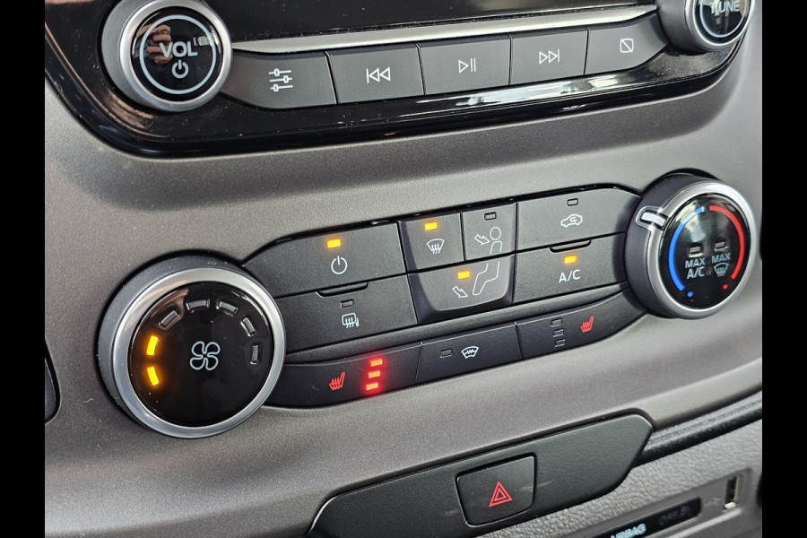 Ford Transit Custom 320 2.0 TDCI L2H1 Trend DC Trekhaak | Stoelverwarming | Camera | Cruise Control | Zéér nette auto!