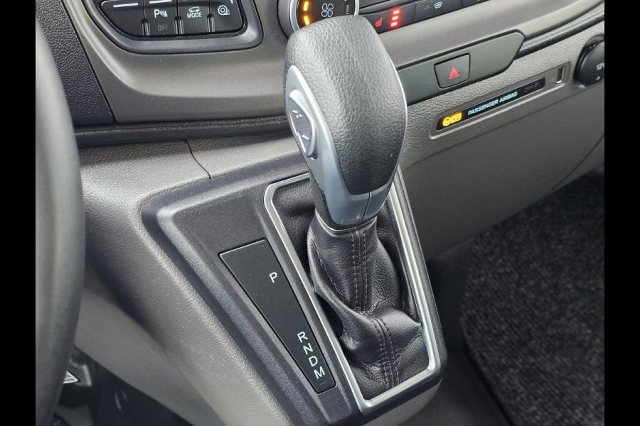 Ford Transit Custom 320 2.0 TDCI L2H1 Trend DC Trekhaak | Stoelverwarming | Camera | Cruise Control | Zéér nette auto!
