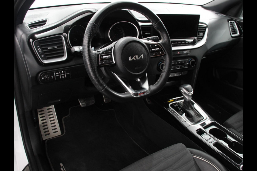 Kia ProCeed 1.5 T-GDi Automaat HEV GT-Line | Climate control | Cruise control adaptive | Camera | Parkeersensoren achter | Stuur verwarming | Voorstoelen verwarmd | Navigatie | Apple Carplay/ Android Auto