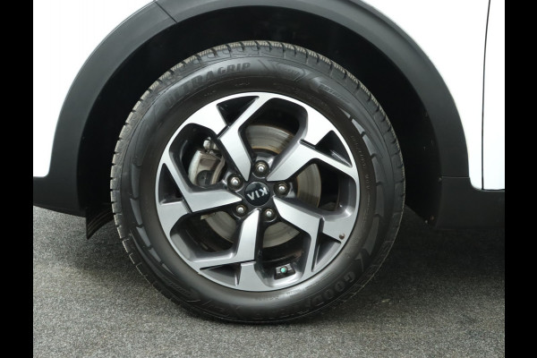 Kia Sportage 1.6 T-GDI 4WD DynamicLine - Rijklaar - Navigatie Full map - trekhaak  - Virena Zekerheidspakket € 895,-