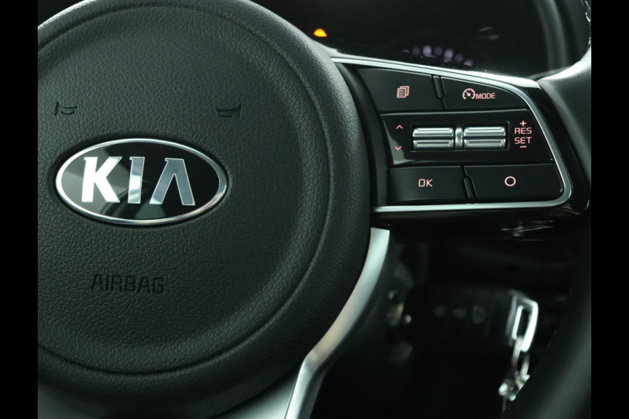 Kia Sportage 1.6 T-GDI 4WD DynamicLine - Rijklaar - Navigatie Full map - trekhaak  - Virena Zekerheidspakket € 895,-