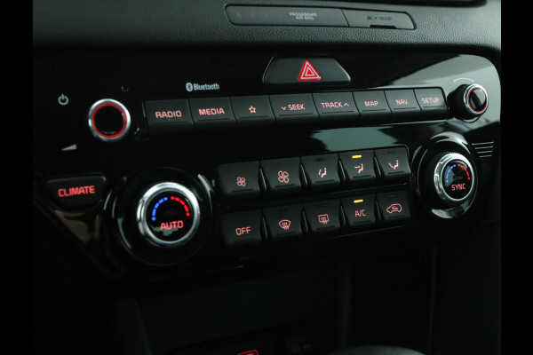 Kia Sportage 1.6 T-GDI 4WD DynamicLine - Rijklaar - Navigatie Full map - trekhaak  - Virena Zekerheidspakket € 895,-