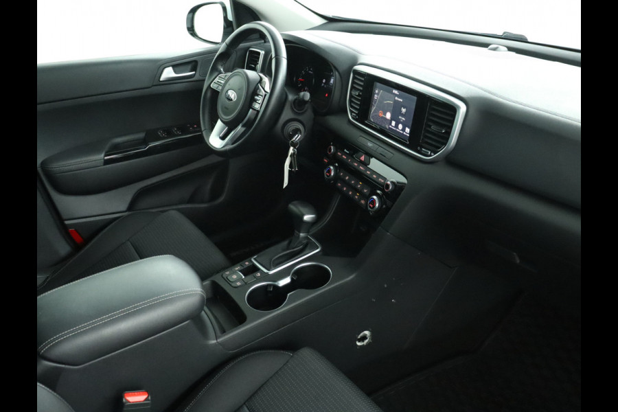 Kia Sportage 1.6 T-GDI 4WD DynamicLine - Rijklaar - Navigatie Full map - trekhaak  - Virena Zekerheidspakket € 895,-
