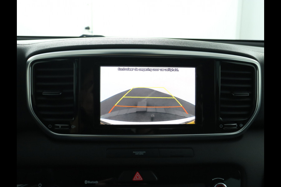 Kia Sportage 1.6 T-GDI 4WD DynamicLine - Rijklaar - Navigatie Full map - trekhaak  - Virena Zekerheidspakket € 895,-