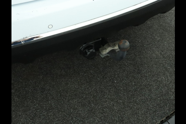 Kia Sportage 1.6 T-GDI 4WD DynamicLine - Rijklaar - Navigatie Full map - trekhaak  - Virena Zekerheidspakket € 895,-