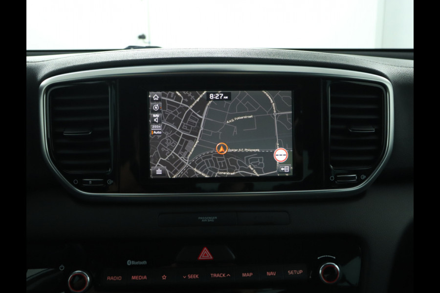 Kia Sportage 1.6 T-GDI 4WD DynamicLine - Rijklaar - Navigatie Full map - trekhaak  - Virena Zekerheidspakket € 895,-