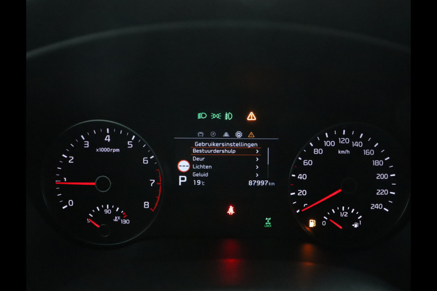 Kia Sportage 1.6 T-GDI 4WD DynamicLine - Rijklaar - Navigatie Full map - trekhaak  - Virena Zekerheidspakket € 895,-