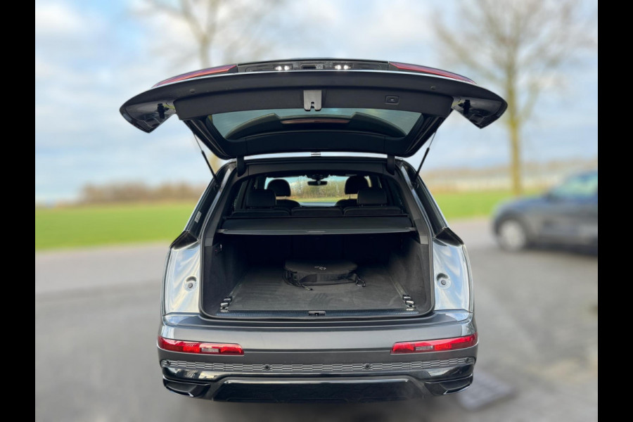 Audi Q7 55 TFSI e quattro Pro Line Plus TREKHAAK WEGKL / LEDER / PANO / STOELEN MEMORY / LUCHTVERING / VIRTUAL COCKP / HEAD-UP.