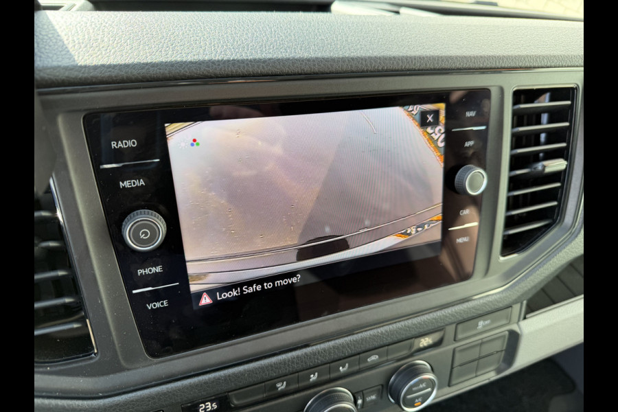 MAN TGE 35 2.0 Lang L4 Super Hoog 177pk bakwagen met Dhollandia laadklep / euro 6 / bpm vrij / vaste prijs rijklaar € 38.950 ex btw / lease vanaf € 636 / zwart metallic