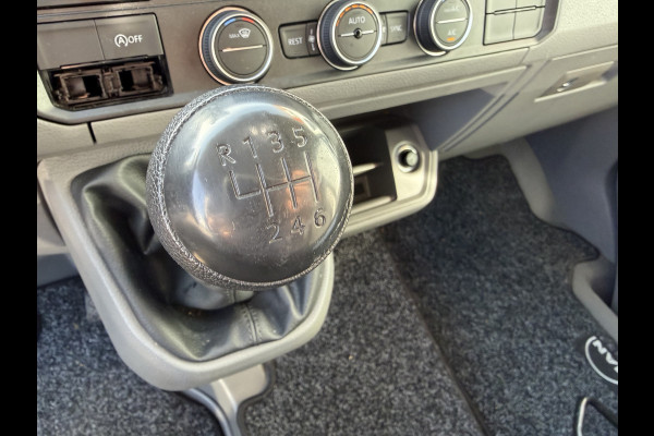 MAN TGE 35 2.0 Lang L4 Super Hoog 177pk bakwagen met Dhollandia laadklep / euro 6 / bpm vrij / vaste prijs rijklaar € 38.950 ex btw / lease vanaf € 636 / zwart metallic