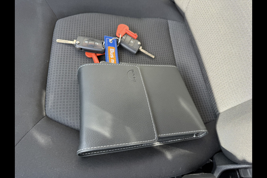 MAN TGE 35 2.0 Lang L4 Super Hoog 177pk bakwagen met Dhollandia laadklep / euro 6 / bpm vrij / vaste prijs rijklaar € 38.950 ex btw / lease vanaf € 636 / zwart metallic