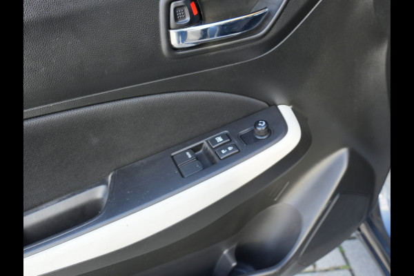 Suzuki Swift 1.2 Select | Achteruitrijcamera | Voorstoelen verwarmd | DAB |