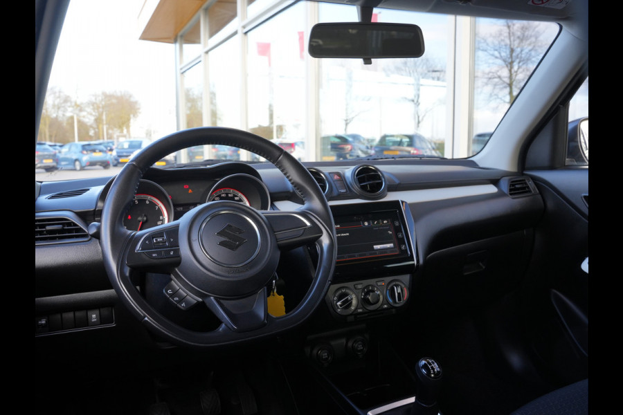 Suzuki Swift 1.2 Select | Achteruitrijcamera | Voorstoelen verwarmd | DAB |