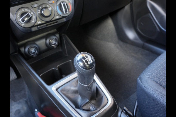 Suzuki Swift 1.2 Select | Achteruitrijcamera | Voorstoelen verwarmd | DAB |