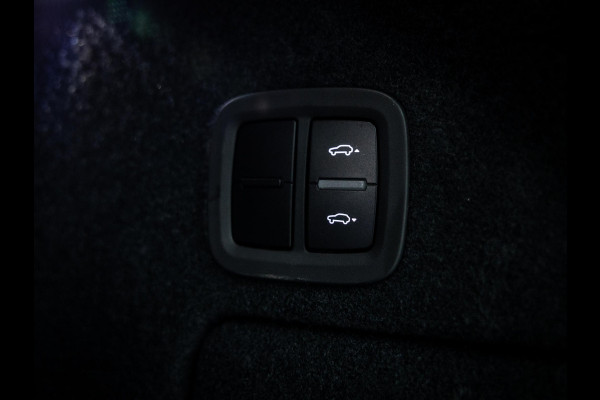 Porsche Cayenne Coupé 3.0 E-Hybrid Black Edition | Sportuitlaat | Stoelverwarming en verkoeling | Sport Chrono |