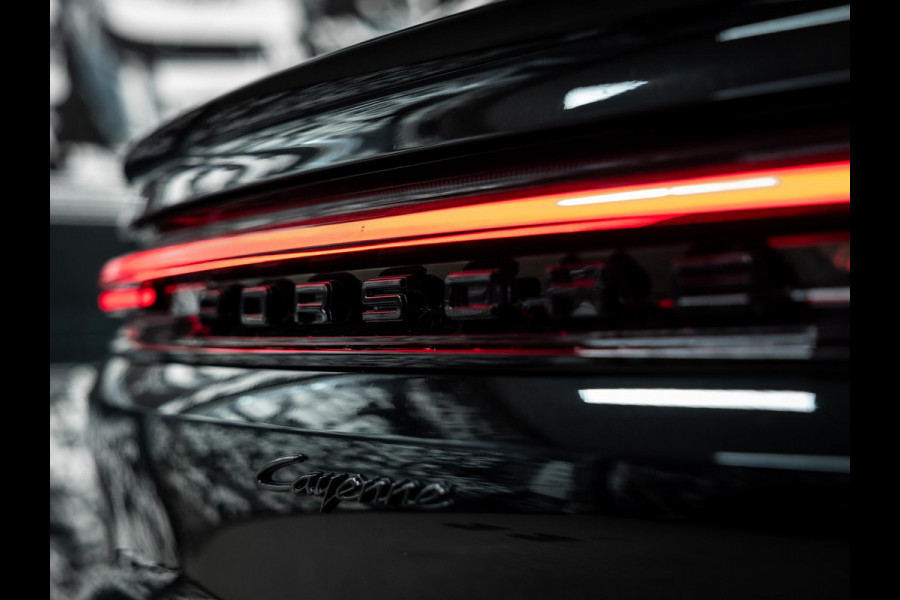 Porsche Cayenne Coupé 3.0 E-Hybrid Black Edition | Sportuitlaat | Stoelverwarming en verkoeling | Sport Chrono |