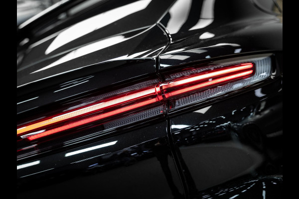 Porsche Cayenne Coupé 3.0 E-Hybrid Black Edition | Sportuitlaat | Stoelverwarming en verkoeling | Sport Chrono |