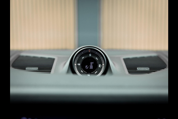 Porsche Cayenne Coupé 3.0 E-Hybrid Black Edition | Sportuitlaat | Stoelverwarming en verkoeling | Sport Chrono |