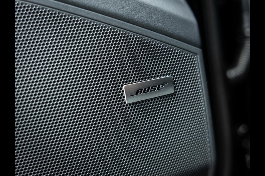 Porsche Cayenne Coupé 3.0 E-Hybrid Black Edition | Sportuitlaat | Stoelverwarming en verkoeling | Sport Chrono |