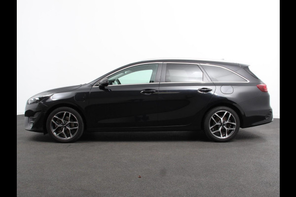Kia Ceed Sportswagon 1.6 GDI PHEV DynamicLine Climate control | Adaptieve cruise control | Stuur verwarming | Stoel verwarming | Parkeersensoren | Achteruitrijcamera | Apple Carplay/ Android Auto